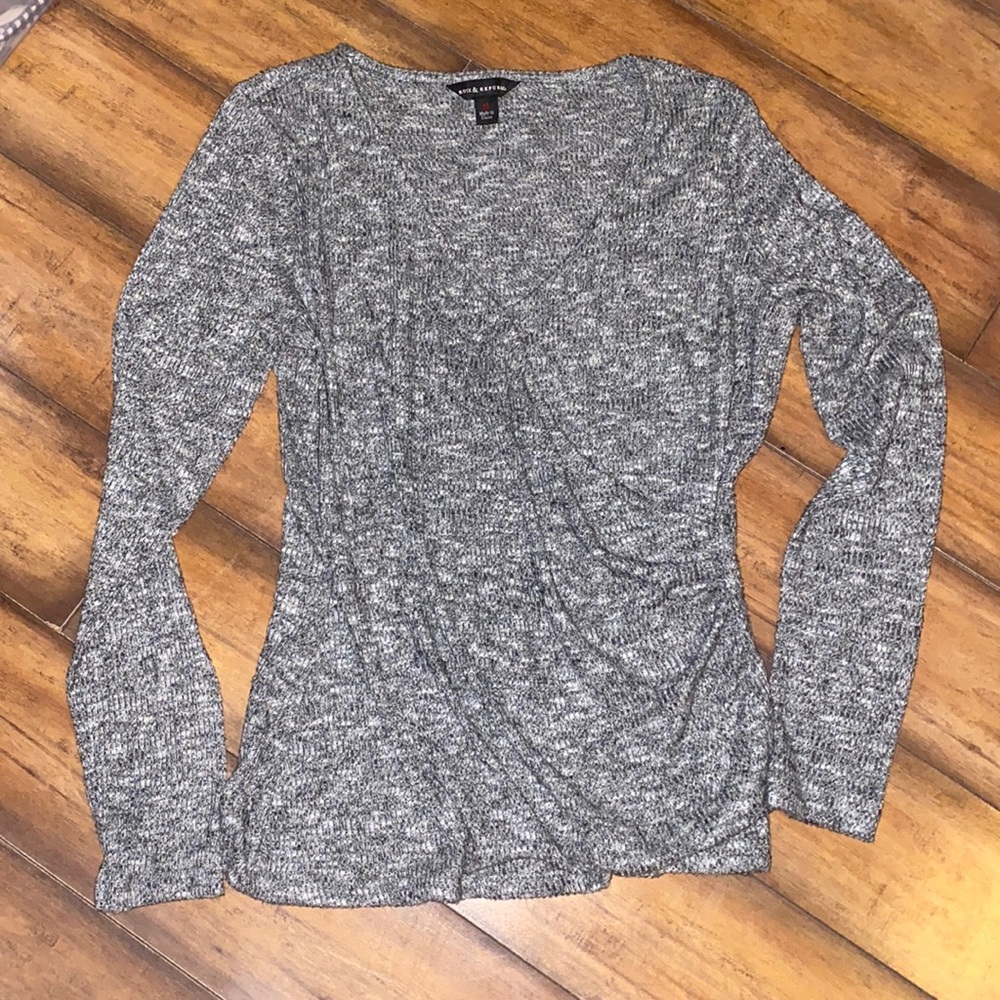 Rock & Republic sweater cute cross front style